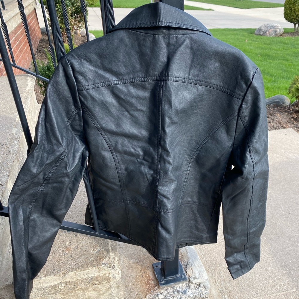 Forever 21 faux leather jacket size large